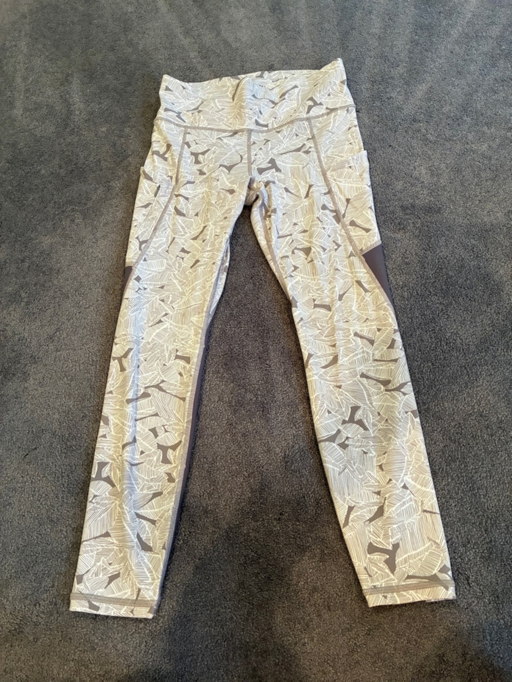 Athleta Gray and White Printed Active Pants